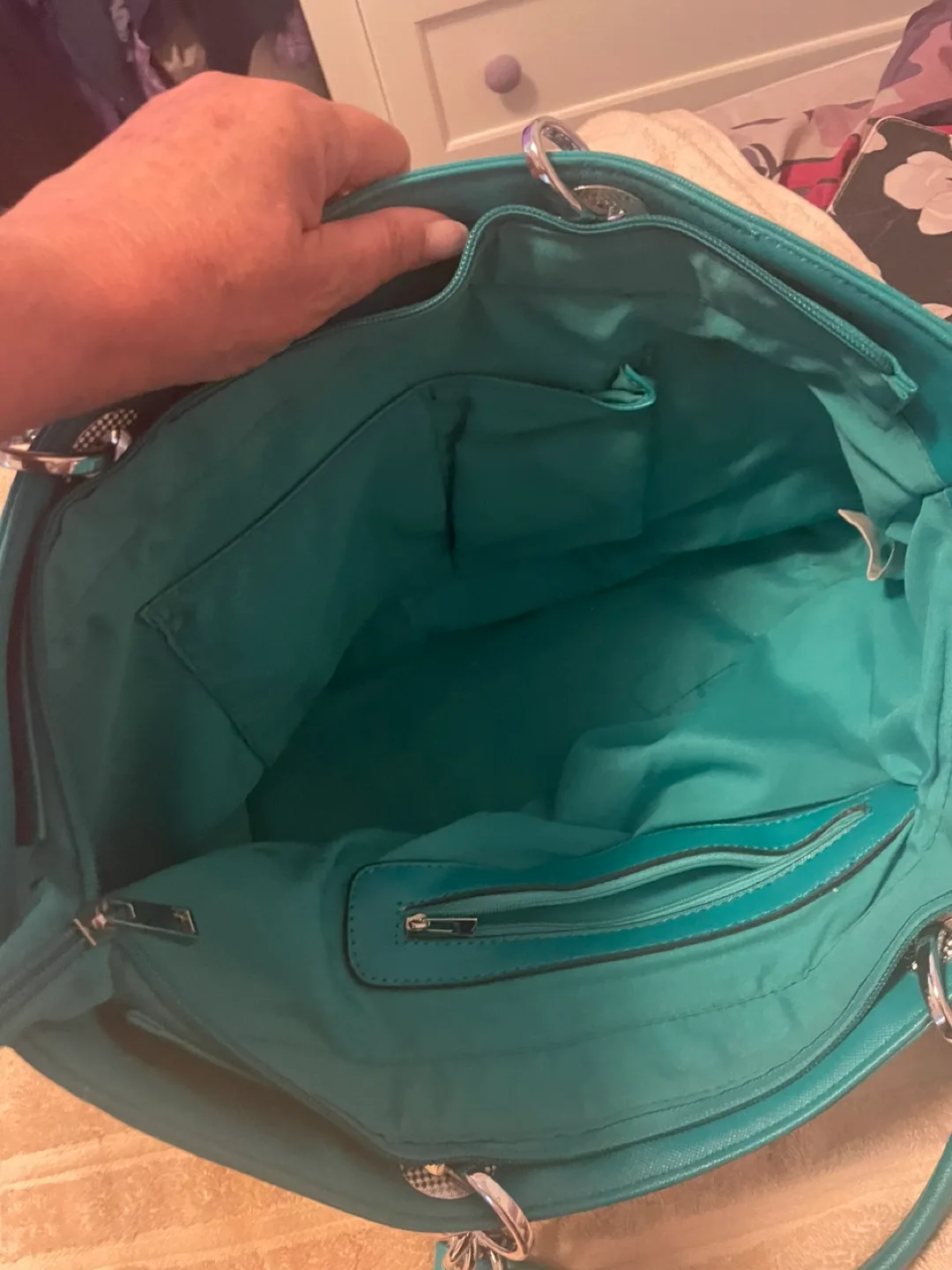 Teal Tote Bag with Chain Straps image indicator(5)