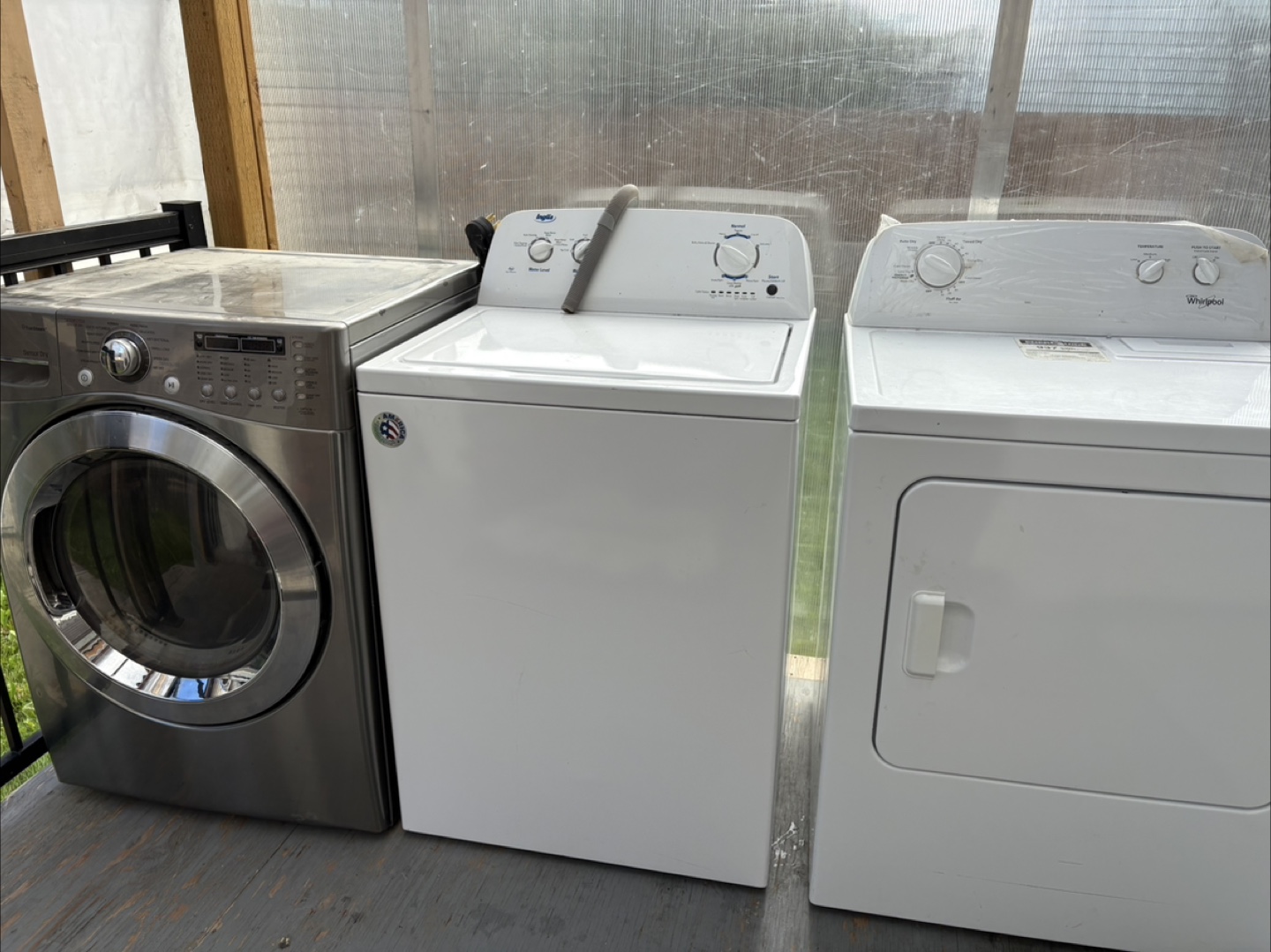 Used Appliances: LG Washer, Amana Washer, Whirlpool Dryer