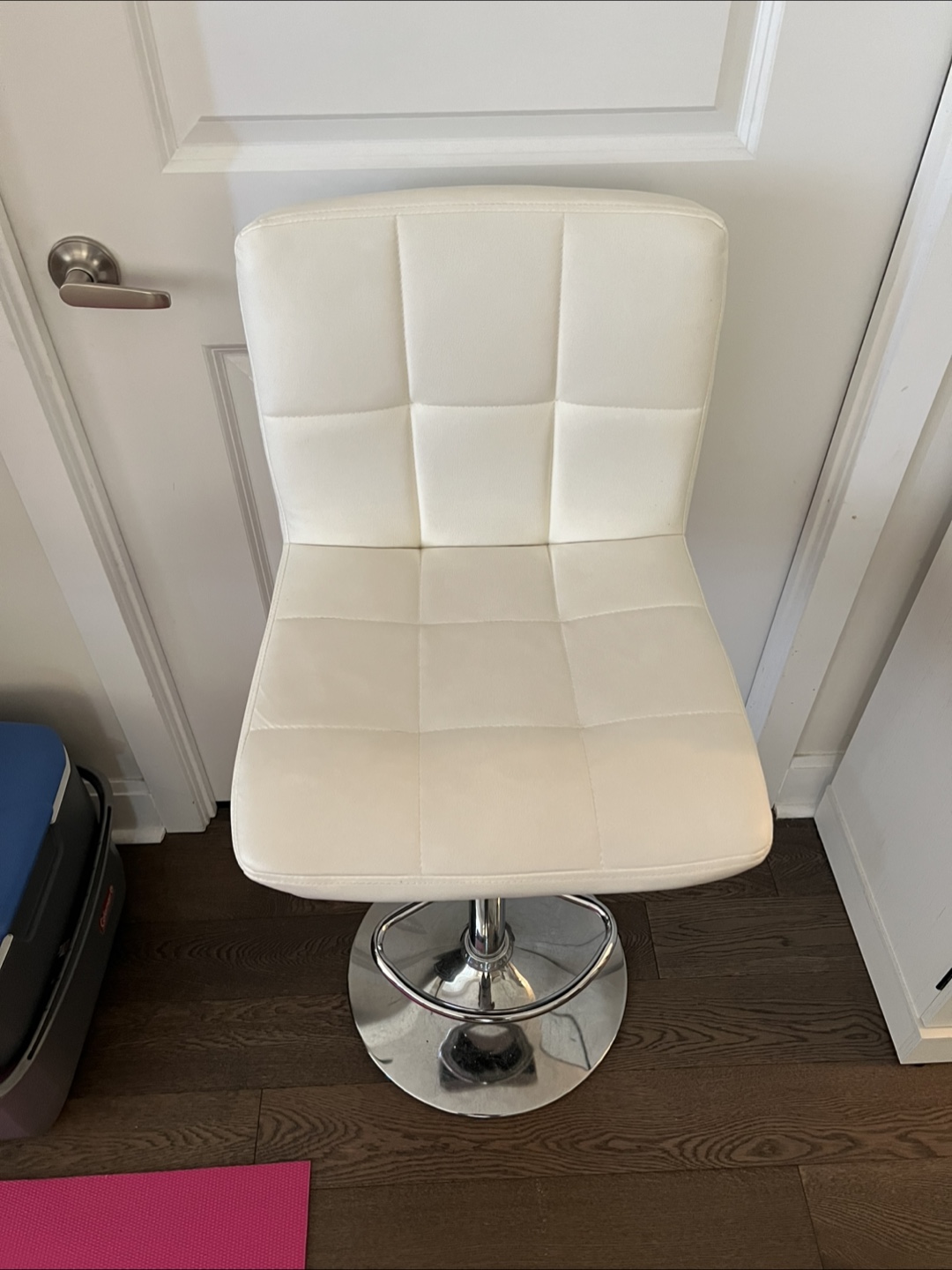 4 White Adjustable Height Bar Stool