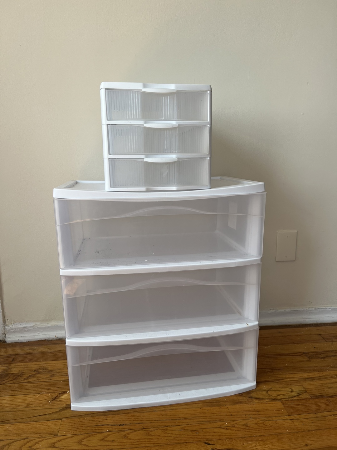 White Plastic Storage Drawers - 3 & 4 Tier - photo 2