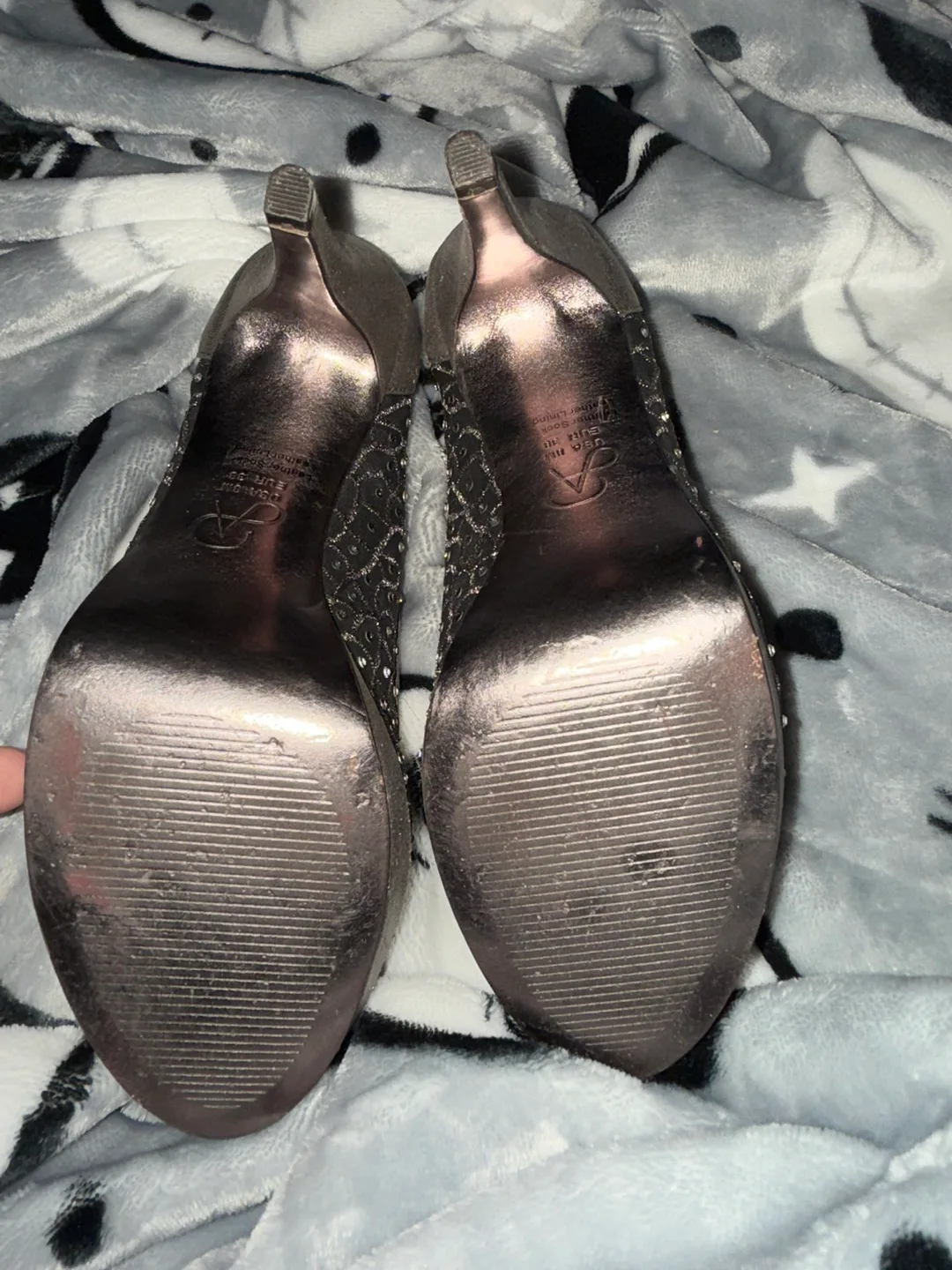 Adrianna Papell Heels, Size 8 image indicator(4)