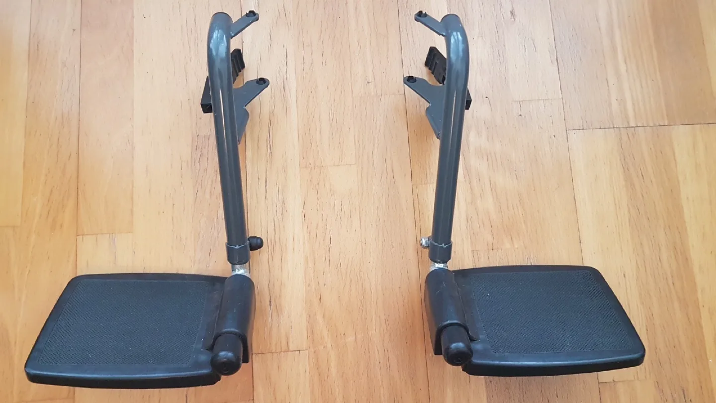 Chair Footrests-Set (2) image indicator(3)