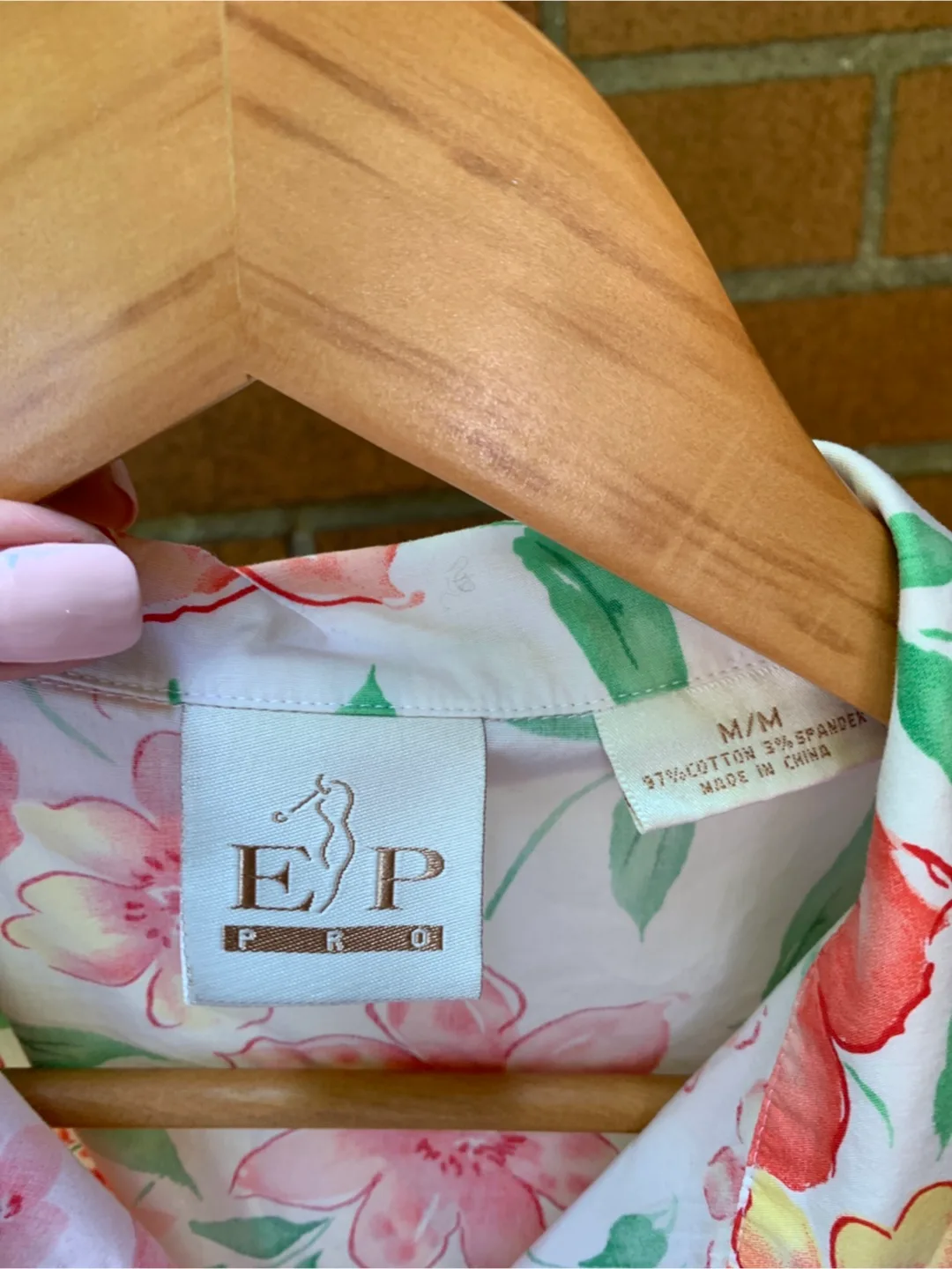 EP Pro Floral Sleeveless Blouse - Size M image indicator(3)