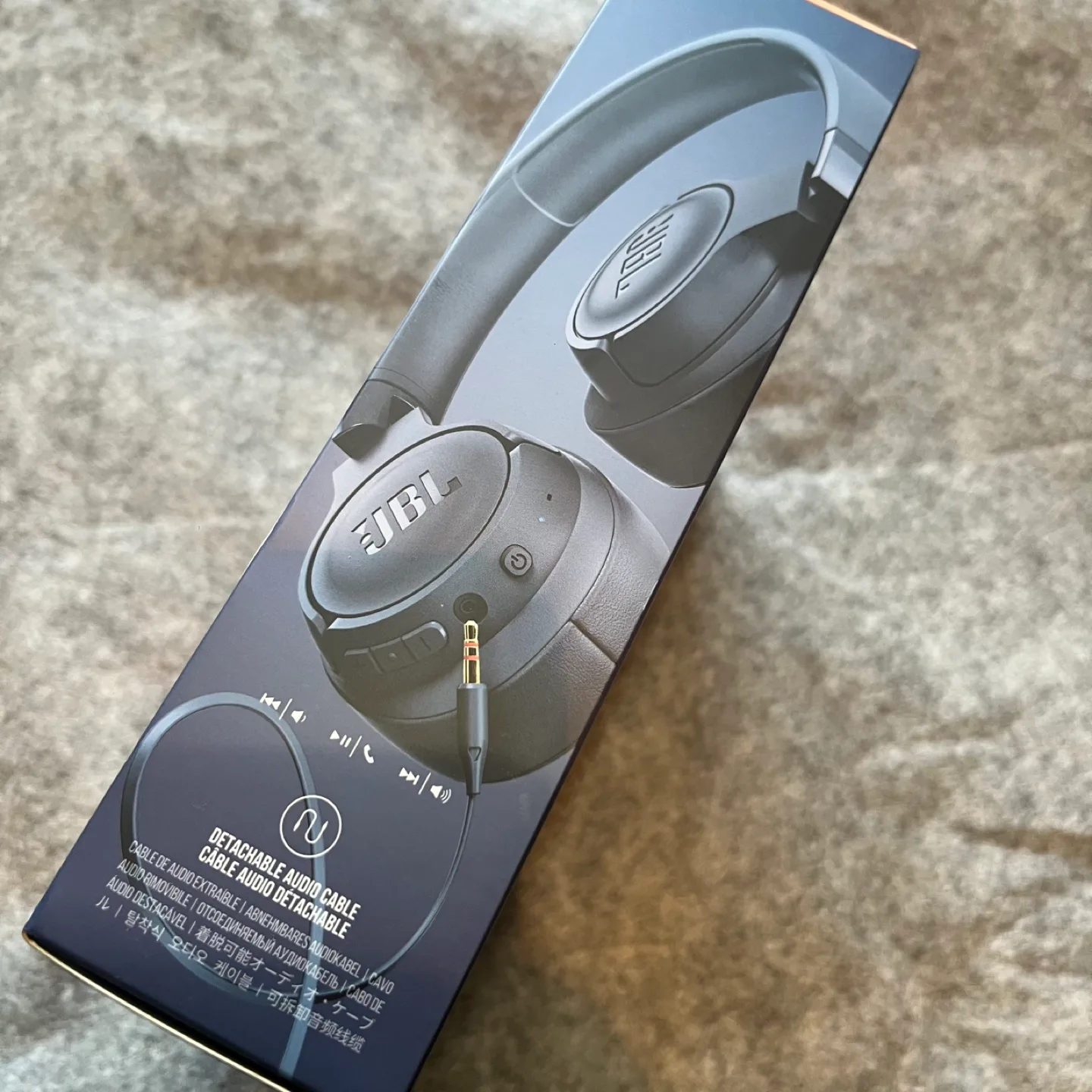 Sealed box brand new. JBL Tune 710BT Wireless Headphones image indicator(2)