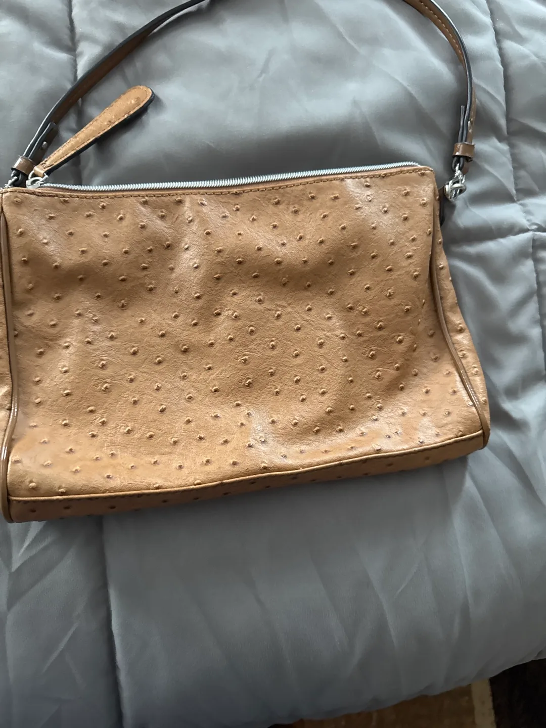 Guess Brown Shoulder Bag image indicator(2)