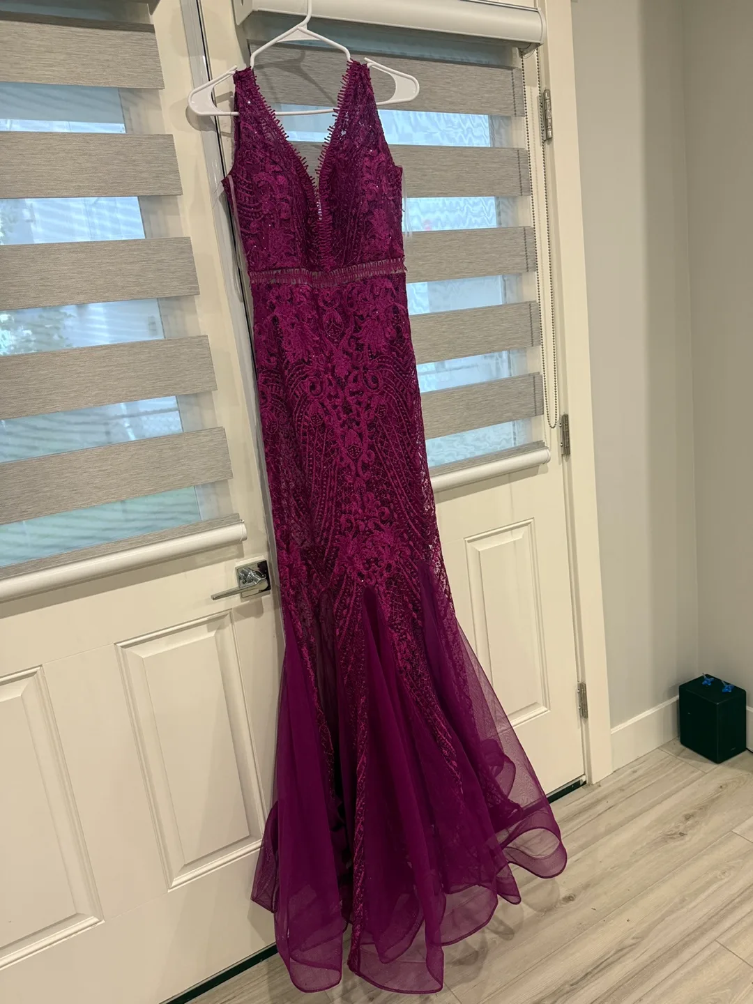 Purple Lace Formal Dress image indicator(3)