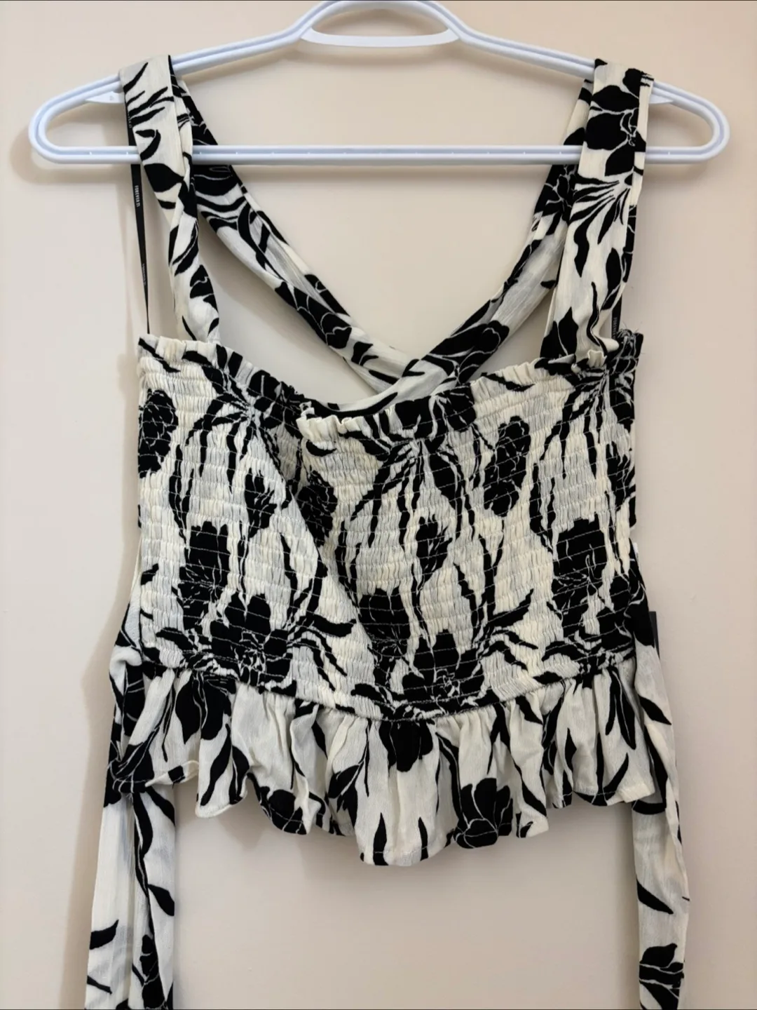 NWT F21 crop top thumbnail