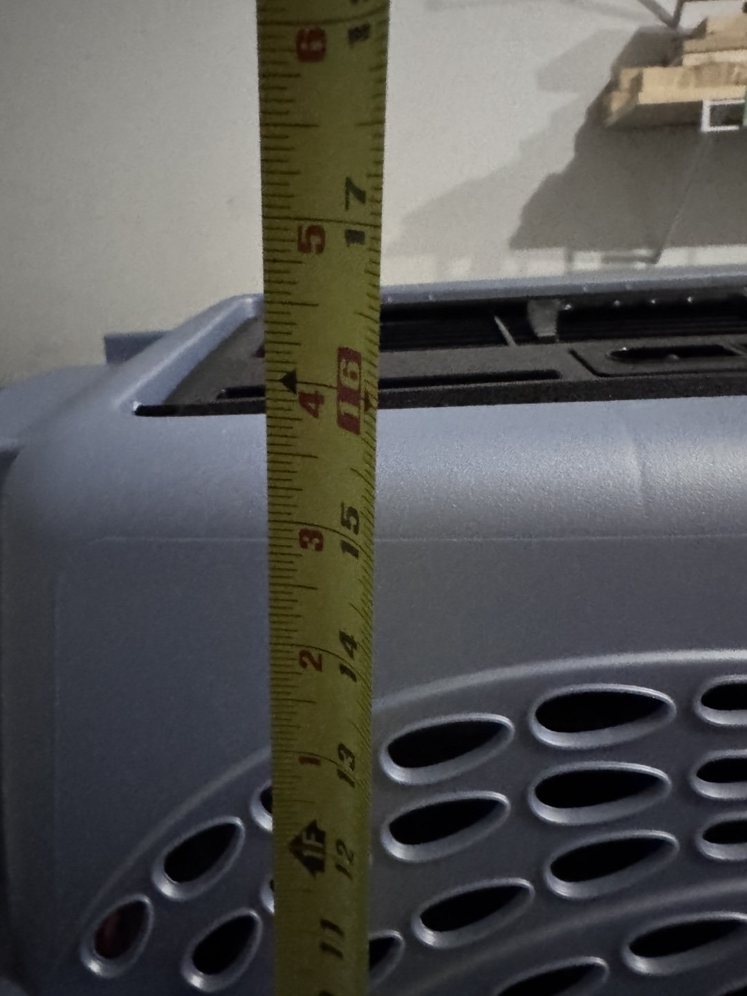 Pet carrier must go asap 10$ - photo 4