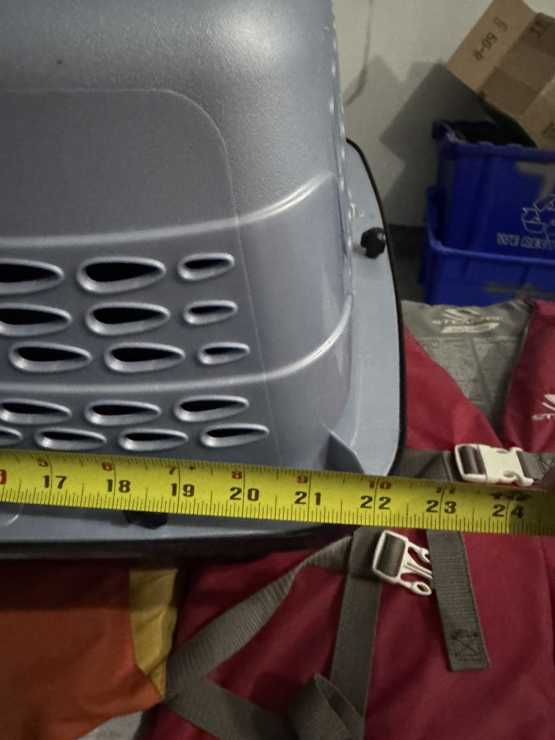 Pet carrier must go asap 10$ - photo 3