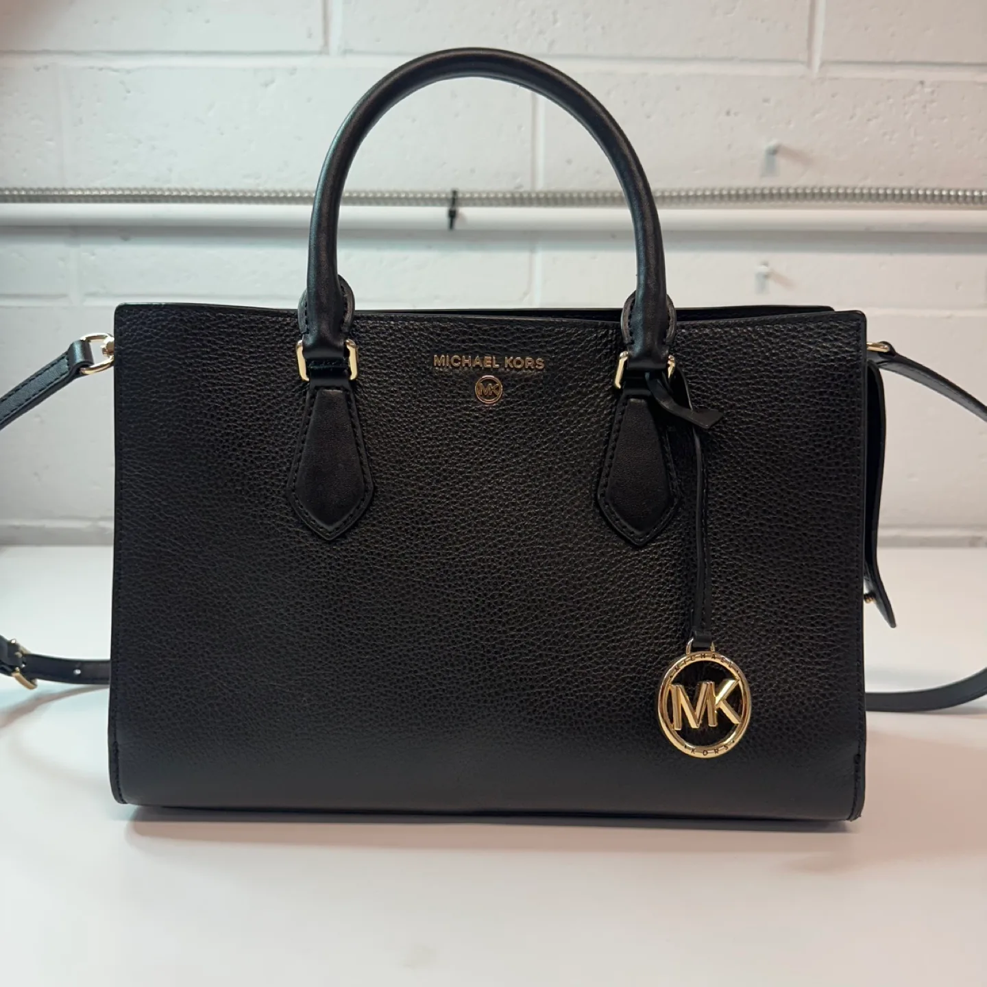 Michael Kors Black Leather Tote Bag (almost brand new) image indicator(6)