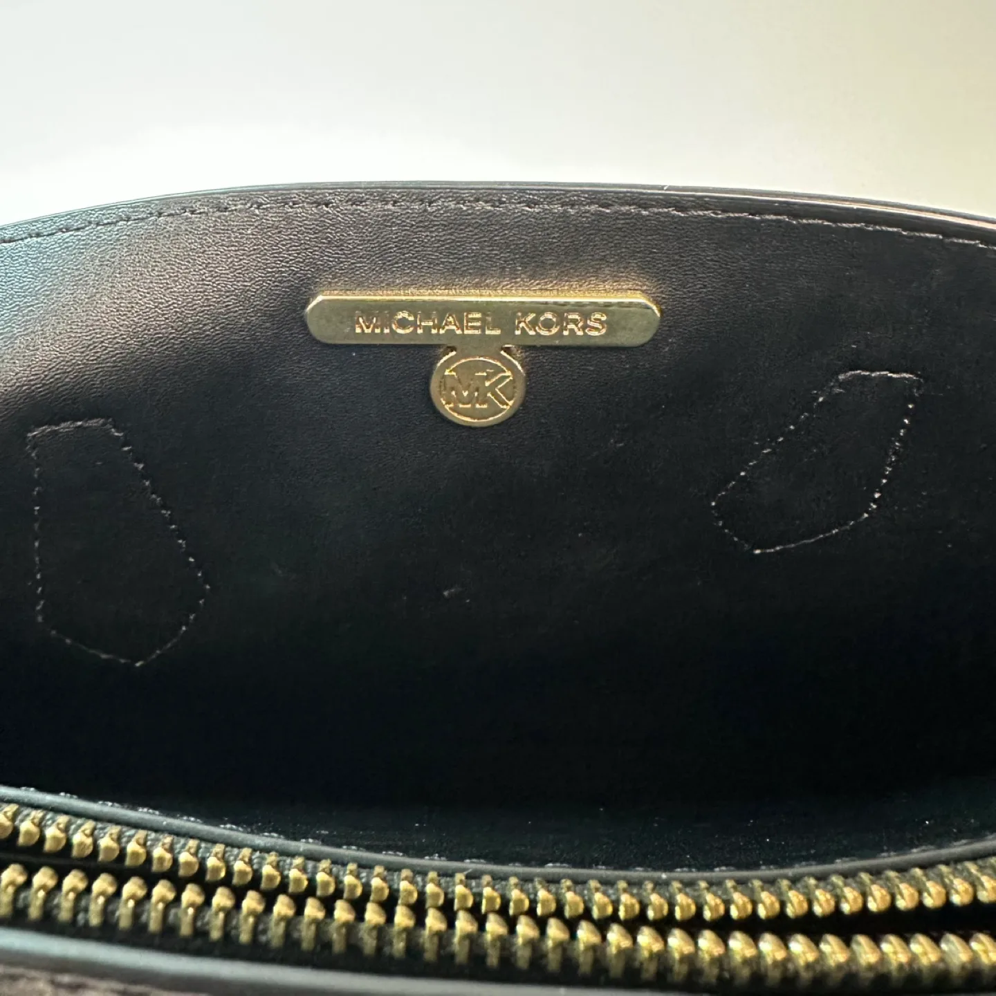 Michael Kors Black Leather Tote Bag (almost brand new) image indicator(4)