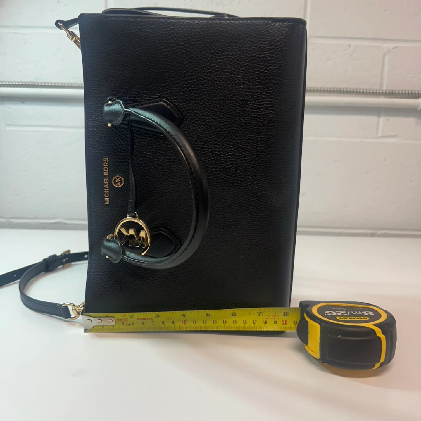 Michael Kors Black Leather Tote Bag (almost brand new) image indicator(8)