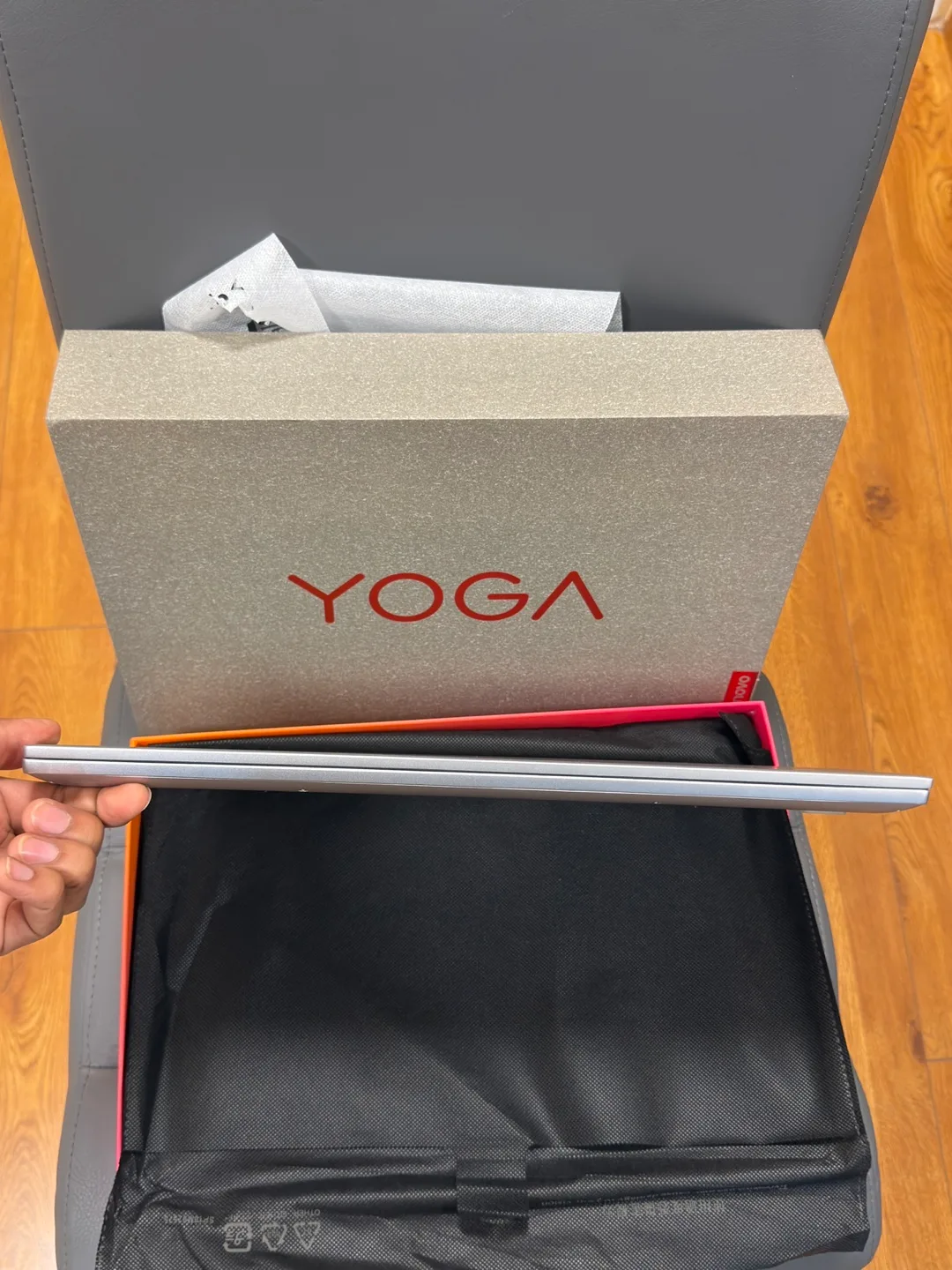 Lenovo Yoga 730 Laptop image indicator(6)