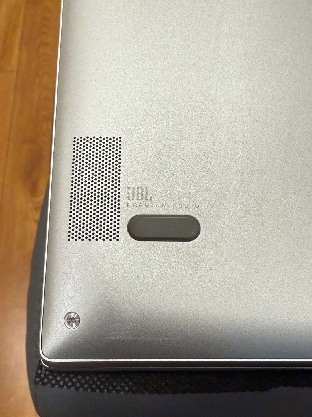 Lenovo Yoga 730 Laptop image indicator(7)