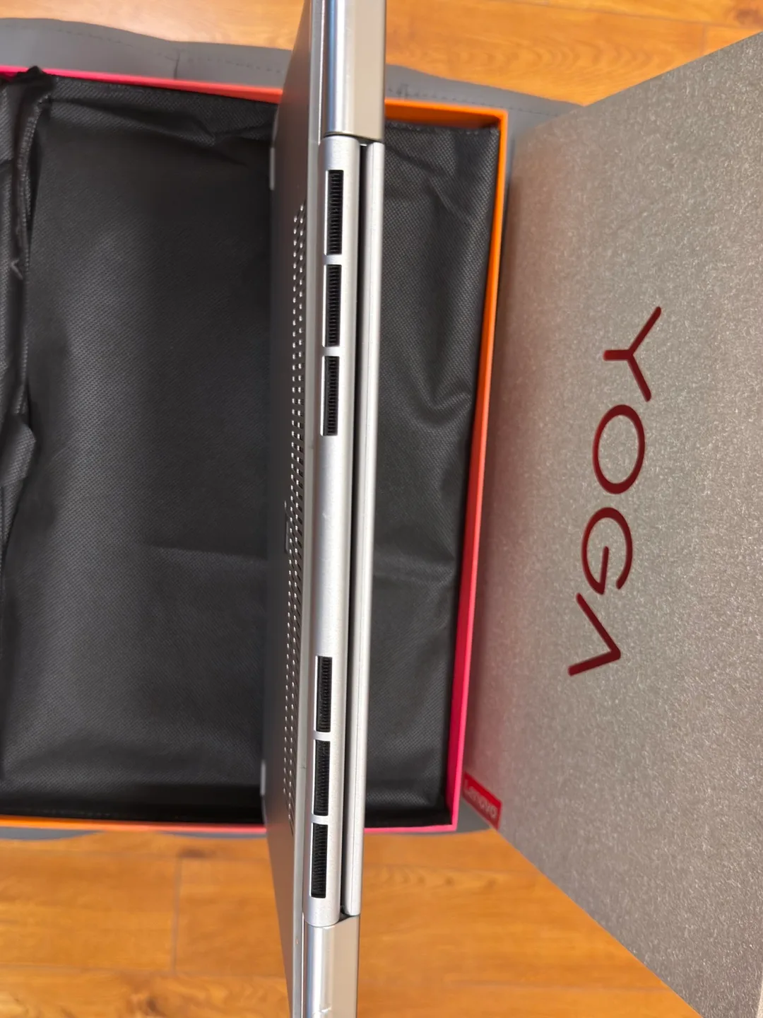 Lenovo Yoga 730 Laptop image indicator(9)