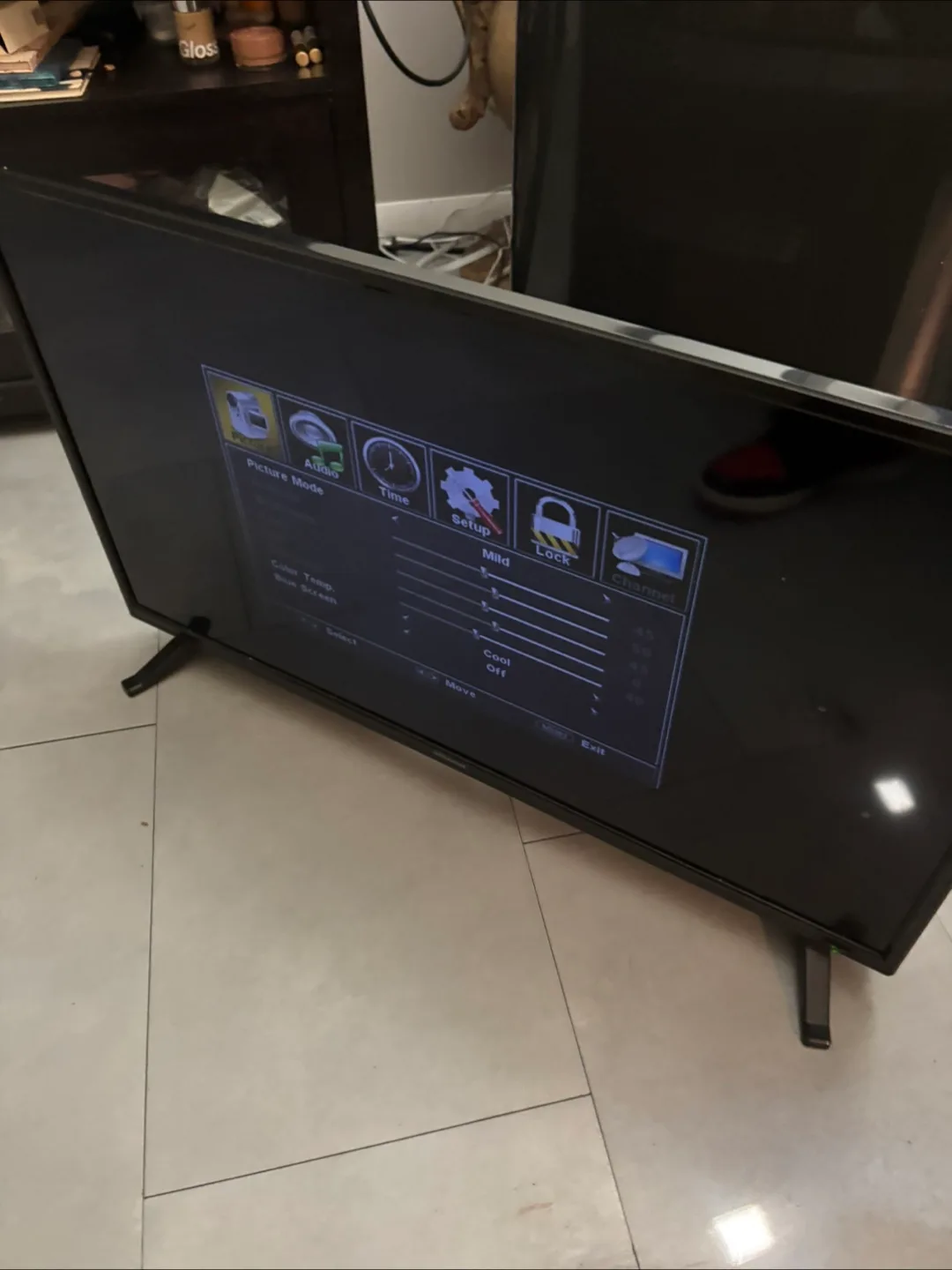 Polaroid tv 32 inch 40$ image indicator(2)