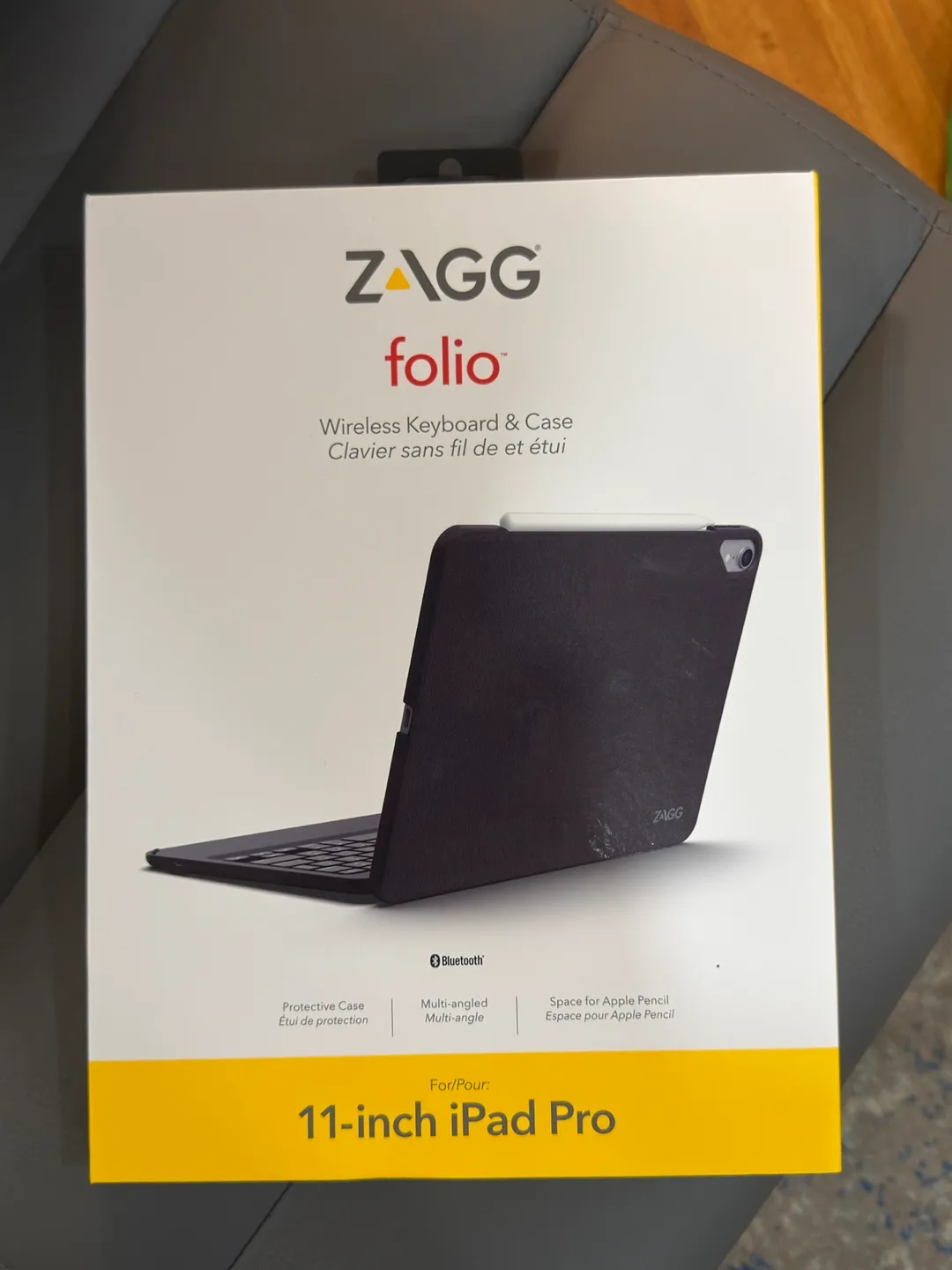 ZAGG Folio 11-inch iPad Pro Wireless Keyboard & Case - New image indicator(2)