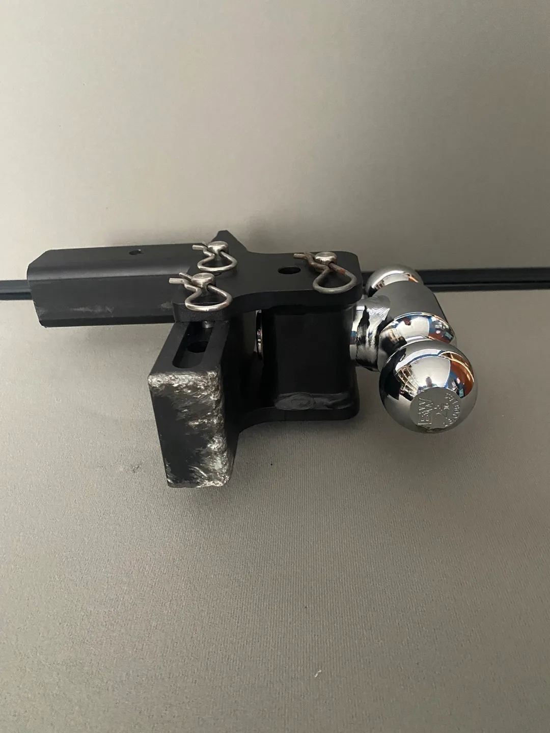 B&W Trailer Hitches Tow/Stow Adjustable Trailer Hitch Ball Mount image indicator(7)