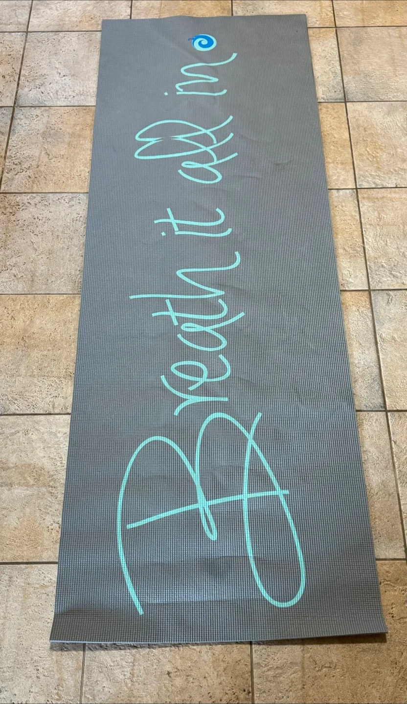 Yoga Mat - Grey image indicator(2)