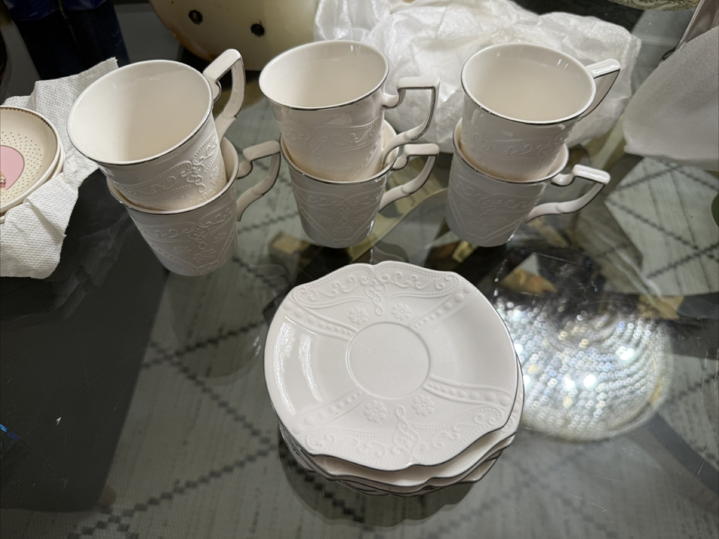 White Porcelain Tea Cup and Saucer Set - photo 2
