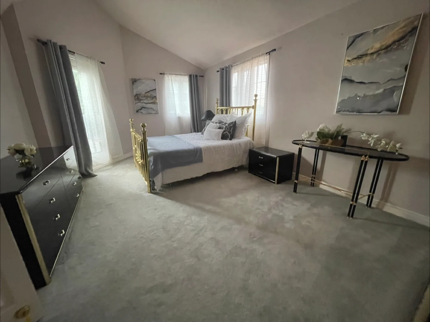 Black bedroom furniture thumbnail