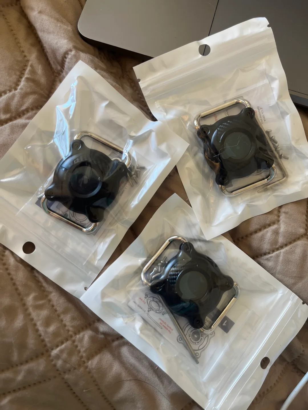 New Apple AirTag Case, Black thumbnail
