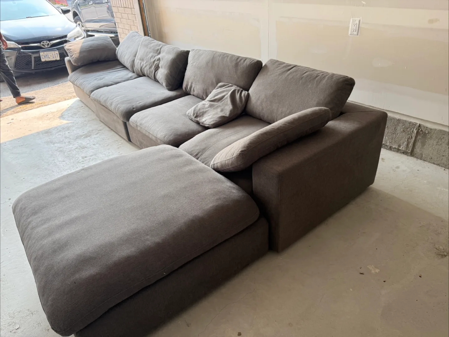 Sectional Couch image indicator(2)