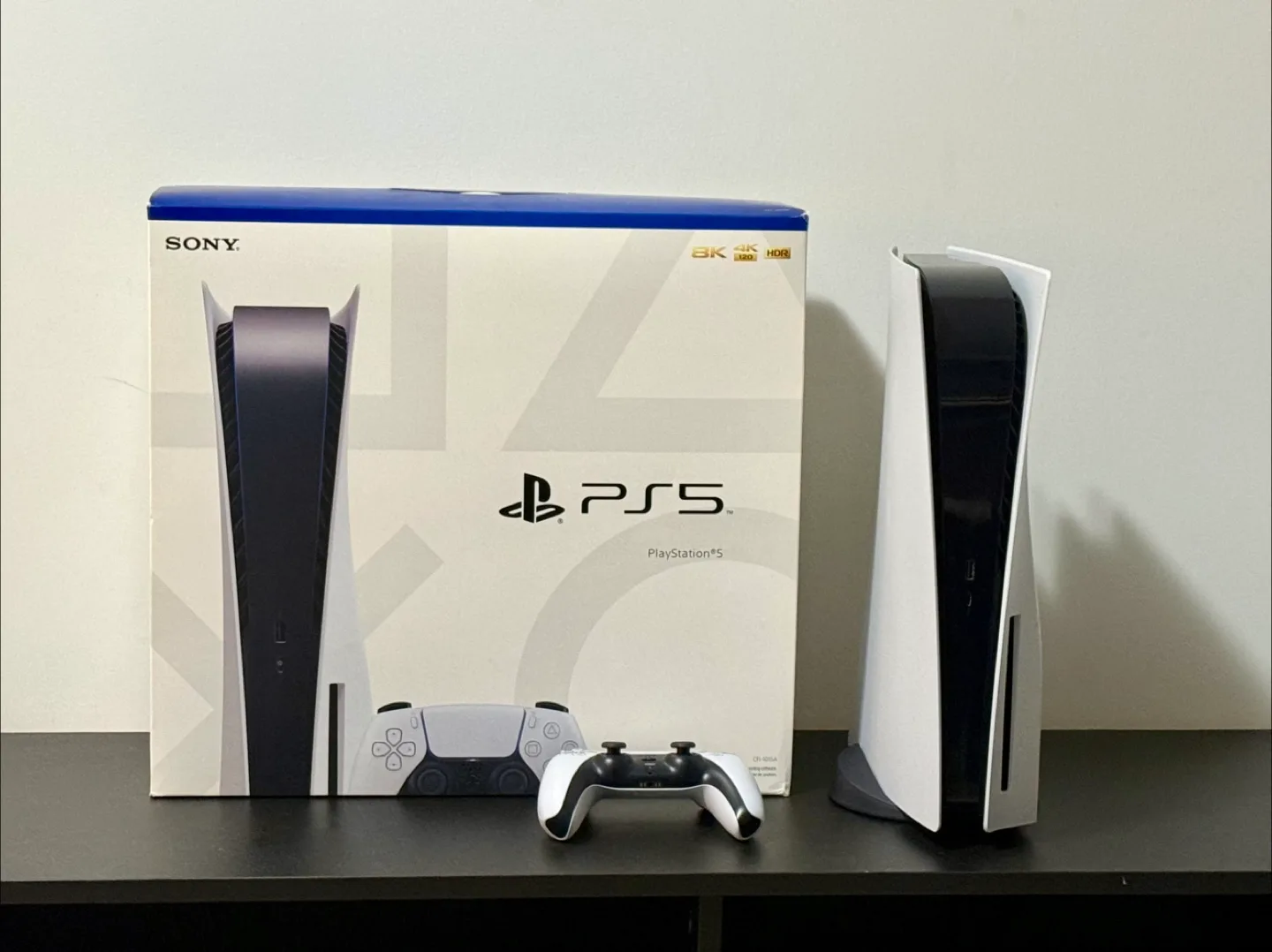 PS5 Disk Edition - Like New! thumbnail