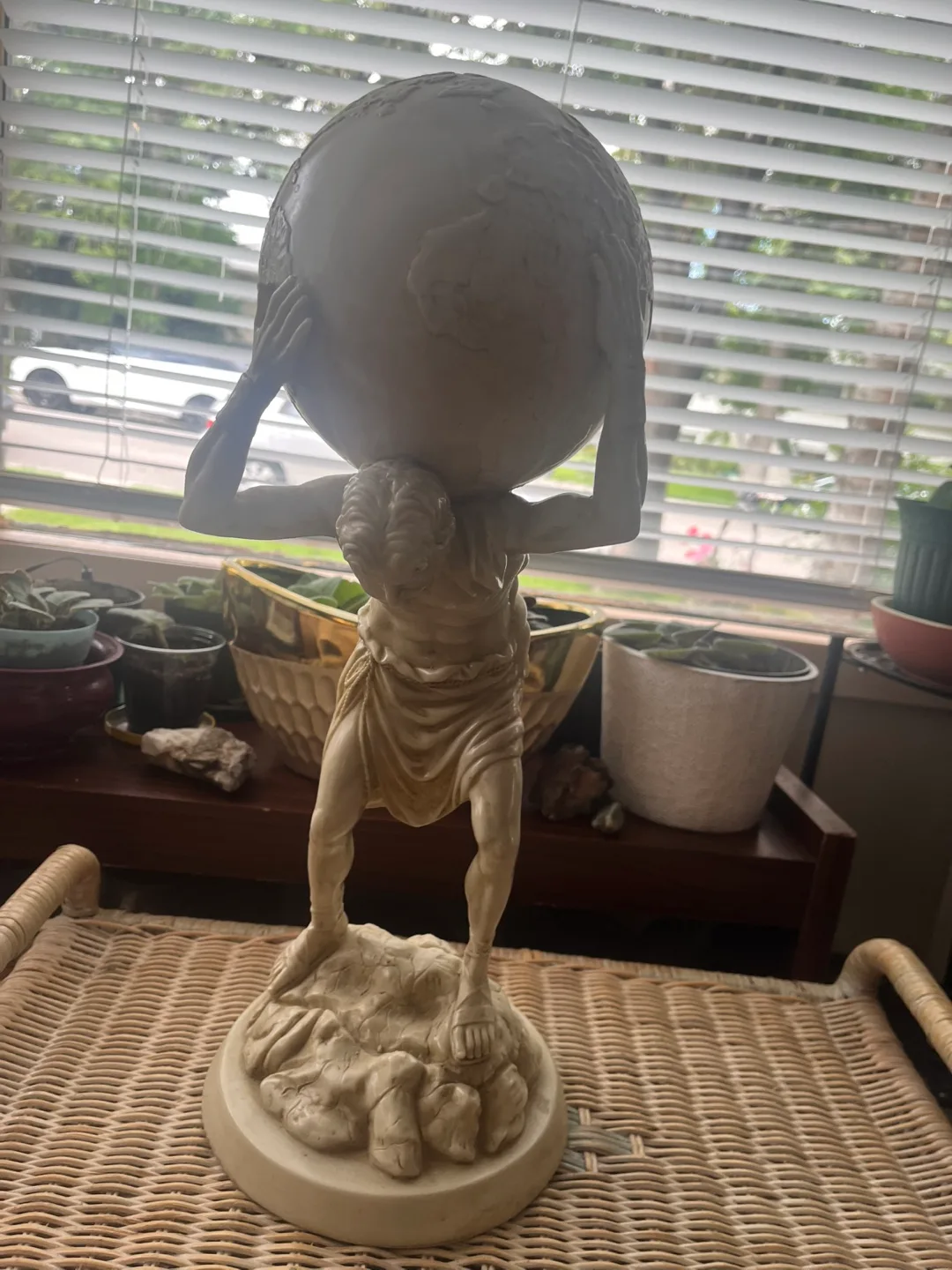 Atlas Statue Home Decor - 18 Inches Tall image indicator(3)