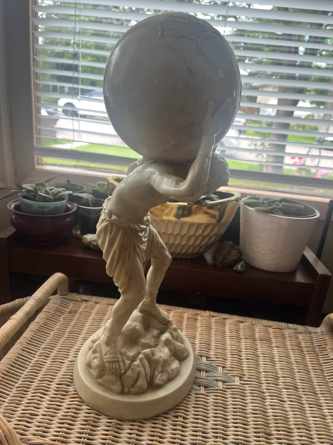 Atlas Statue Home Decor - 18 Inches Tall image indicator(4)