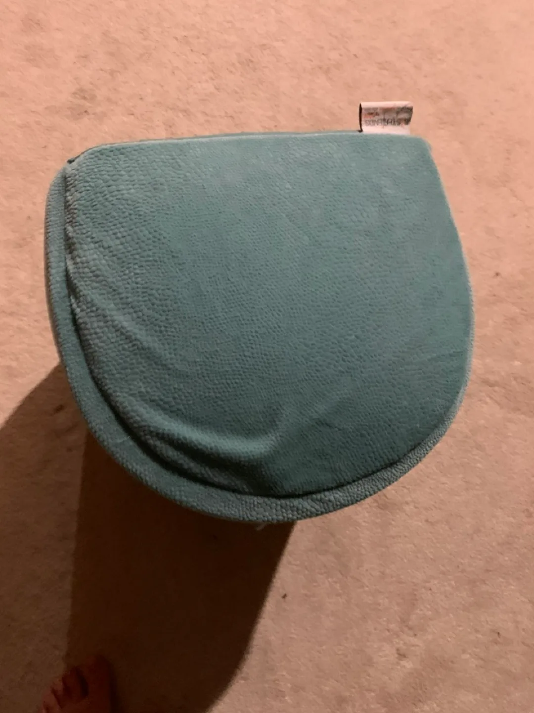 Green Pet Bed - Like New! image indicator(5)