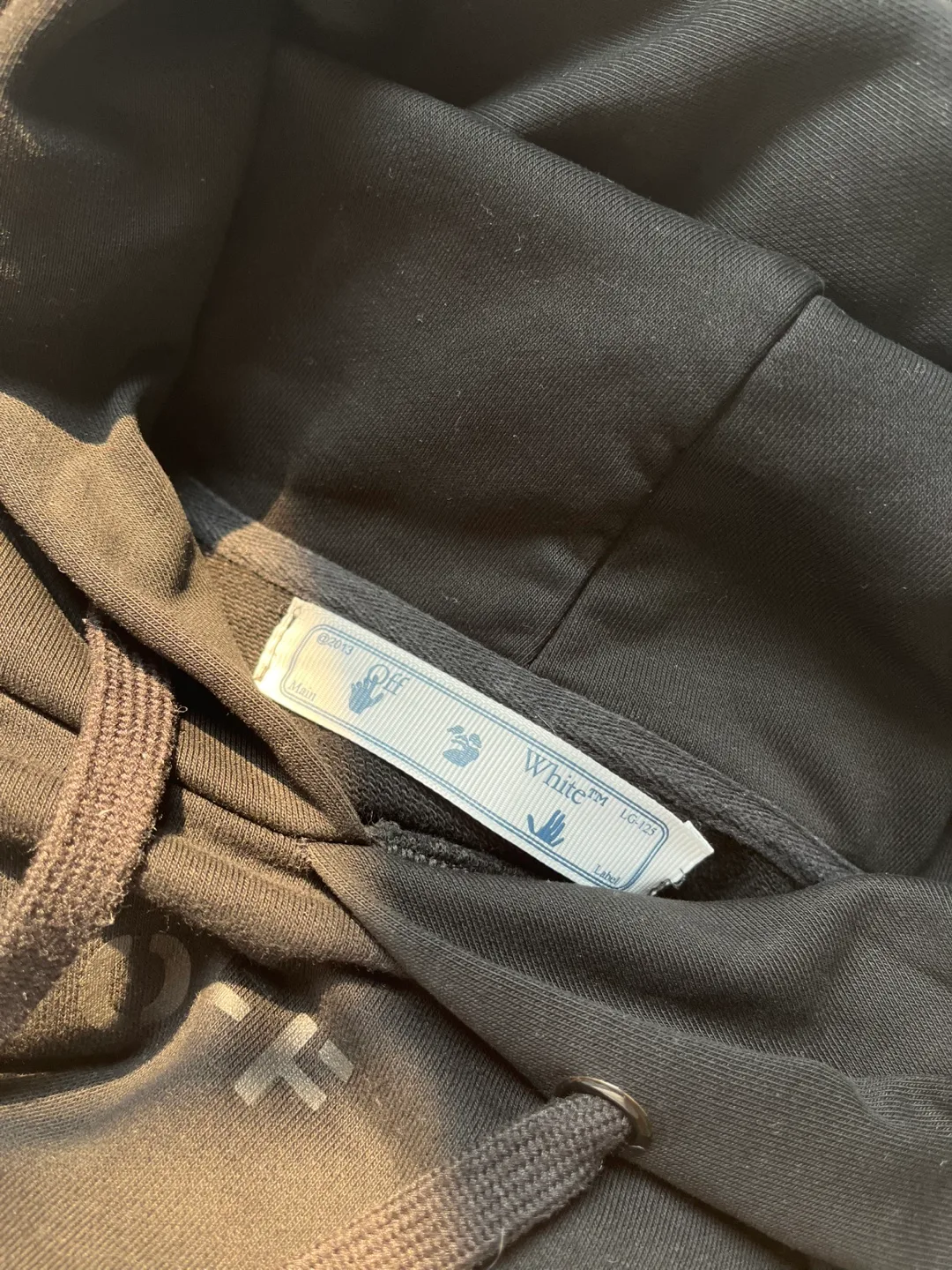 Off-White Black Hoodie image indicator(4)
