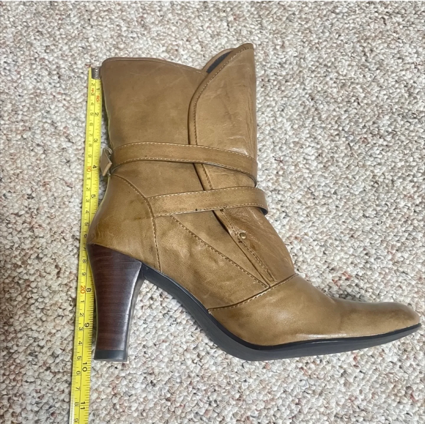 🧡Tan Leather Heeled Boots, Size 5/EU35 image indicator(5)