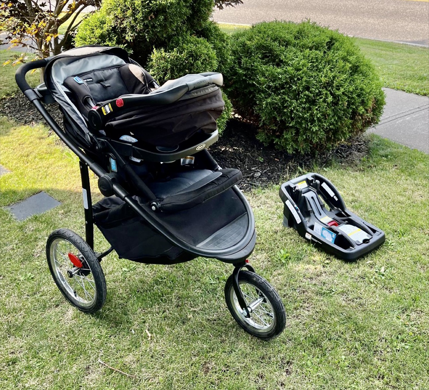 Graco JGR 2.0 - Jogger Stroller & Car Seat - photo 5