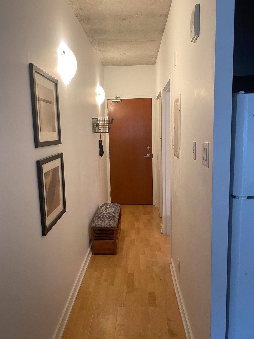 Centretown 1 B/R 1 Bath Condo Sept 1 - photo 5