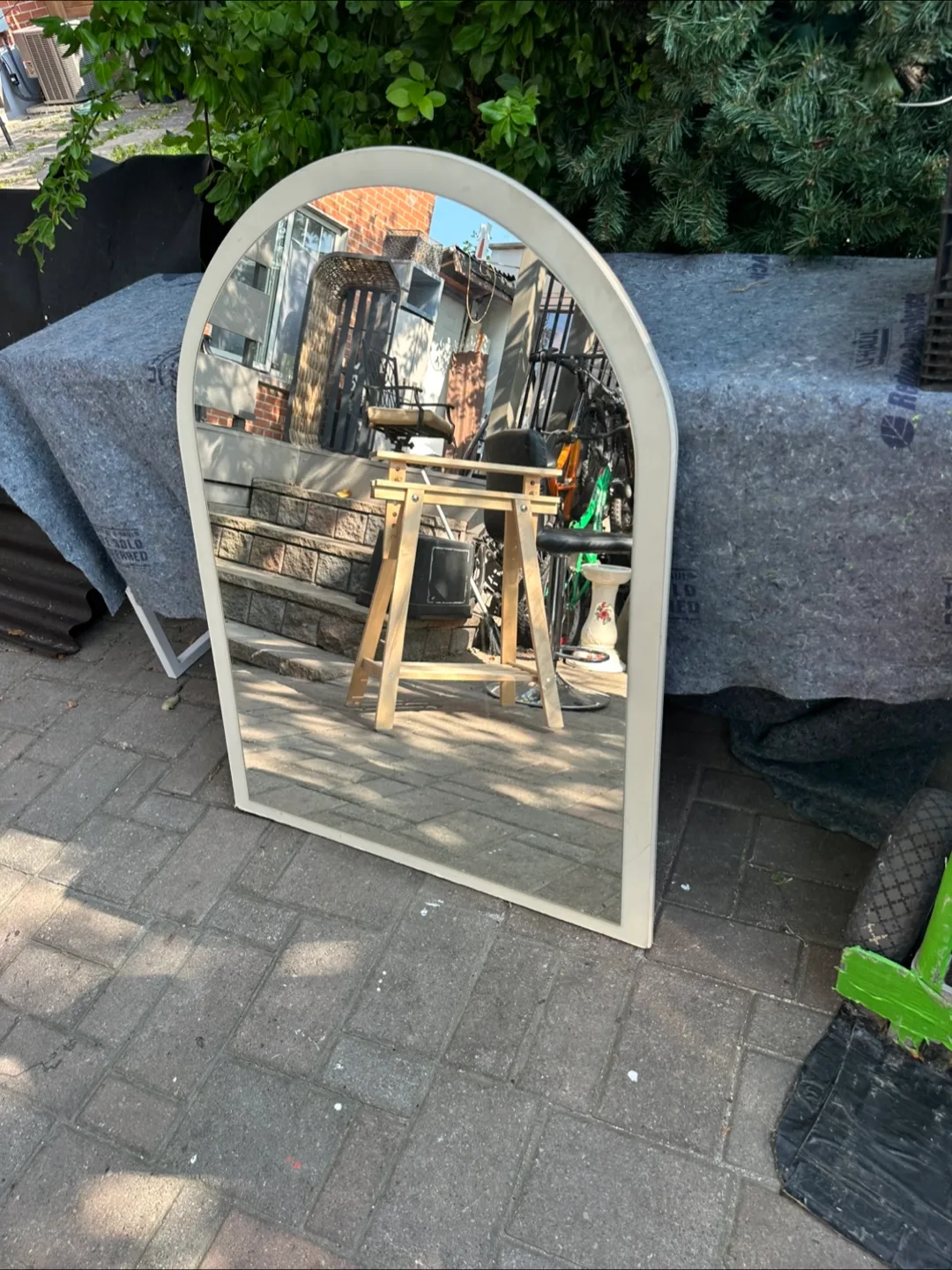 Arched Mirror thumbnail