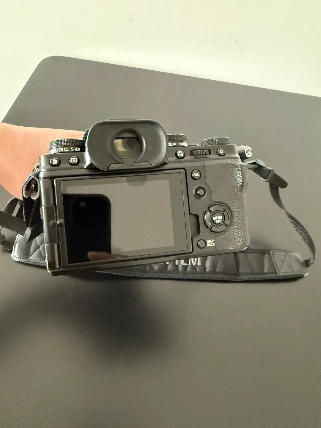 Fujifilm X-T4 Camera with XF 16-80mm Lens image indicator(2)