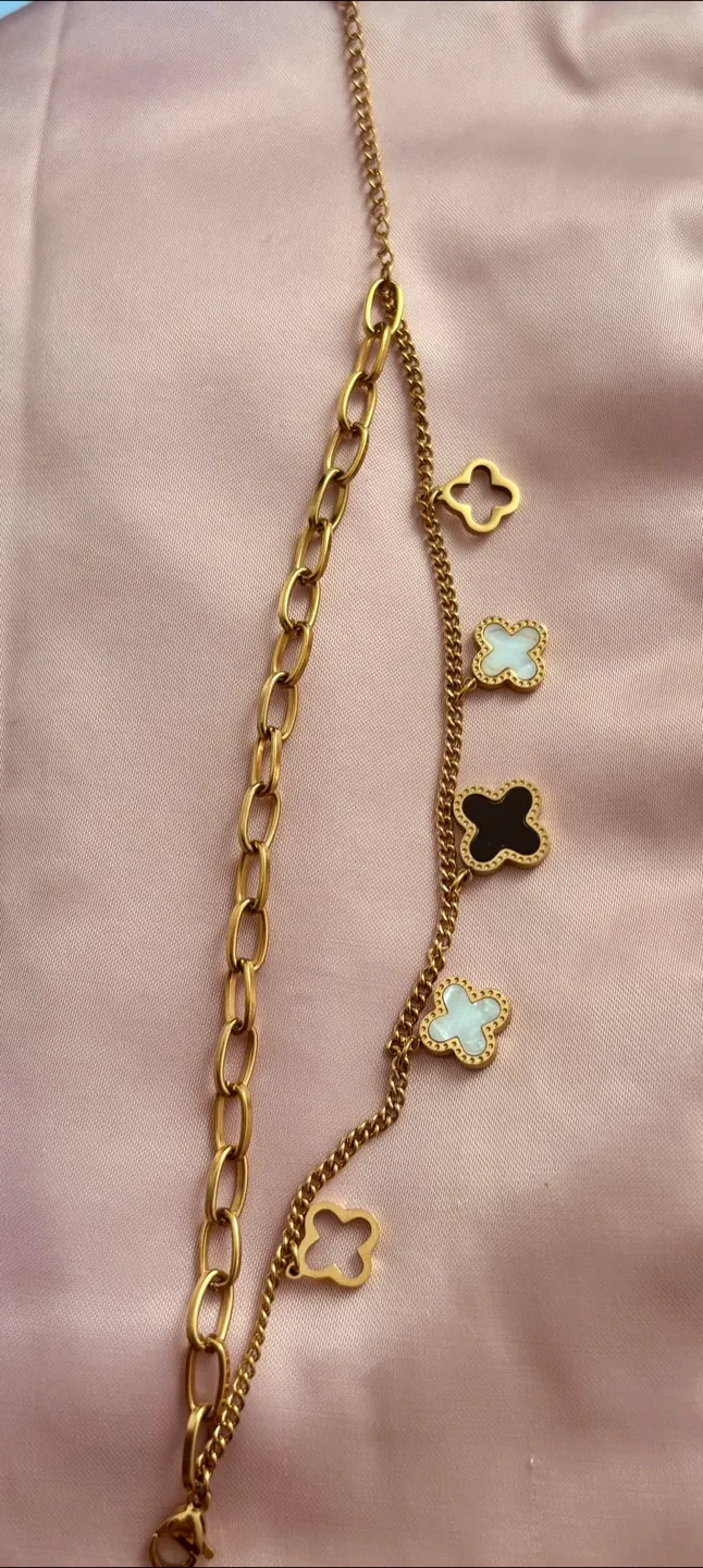 Gold plated Clover Charm Bracelet ‼️final price ‼️ image indicator(3)