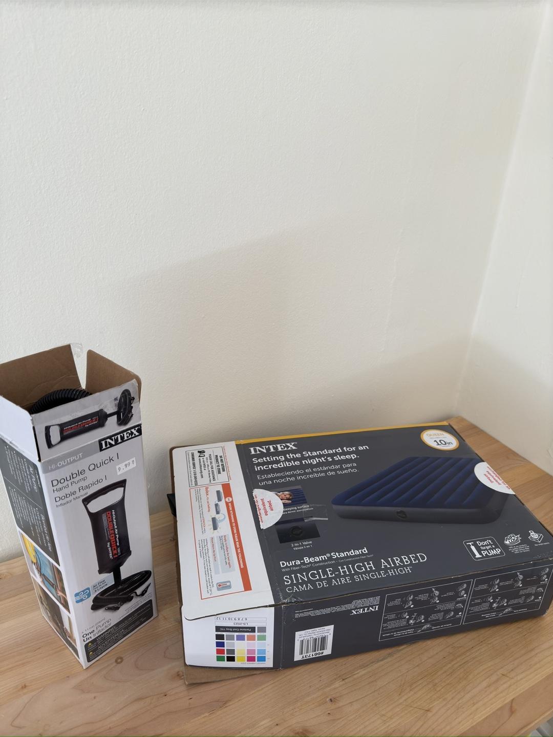 Intex Single-High Airbed + Hand Pump