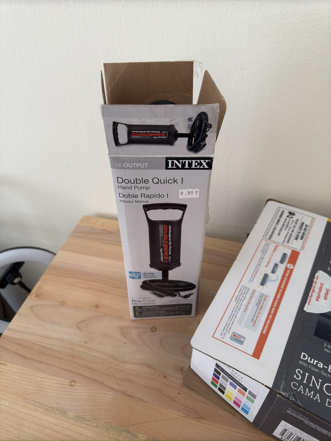 Intex Single-High Airbed + Hand Pump - photo 4