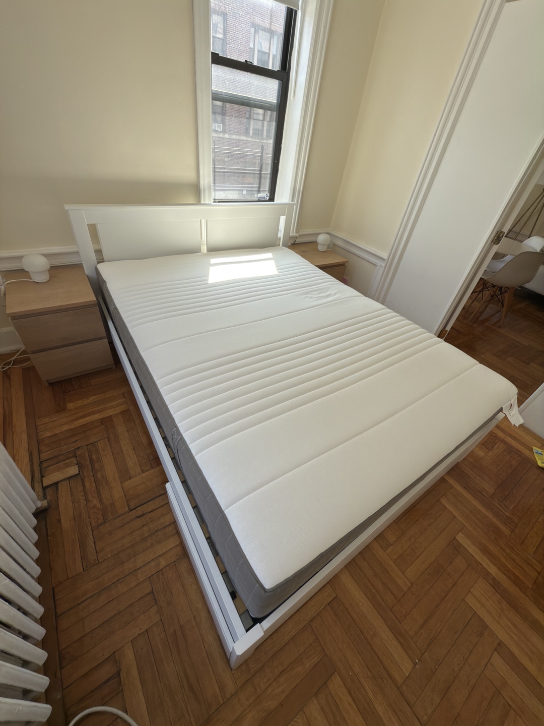 Queen Bed with 2 storage boxes and White Mattress - photo 4