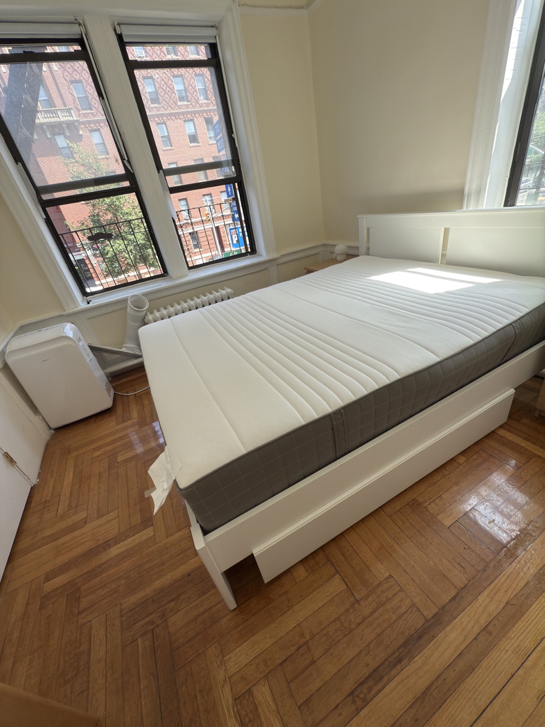 Queen Bed with 2 storage boxes and White Mattress - photo 2