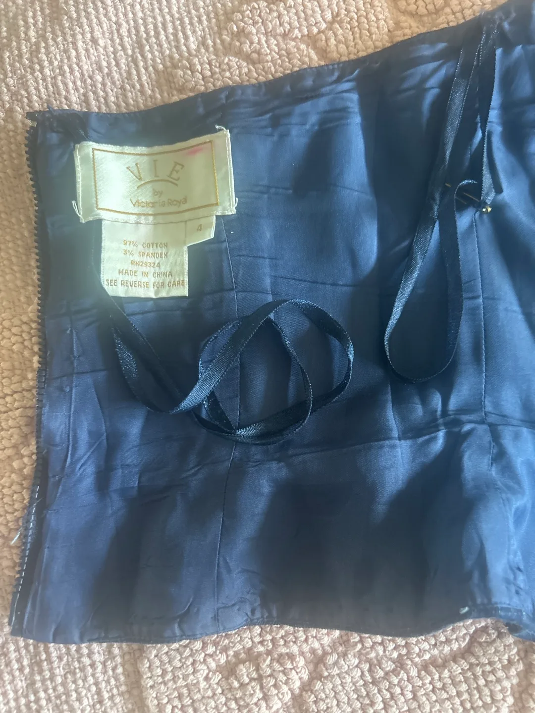 Vie by Victoria Royal Corset - Size 4 image indicator(2)