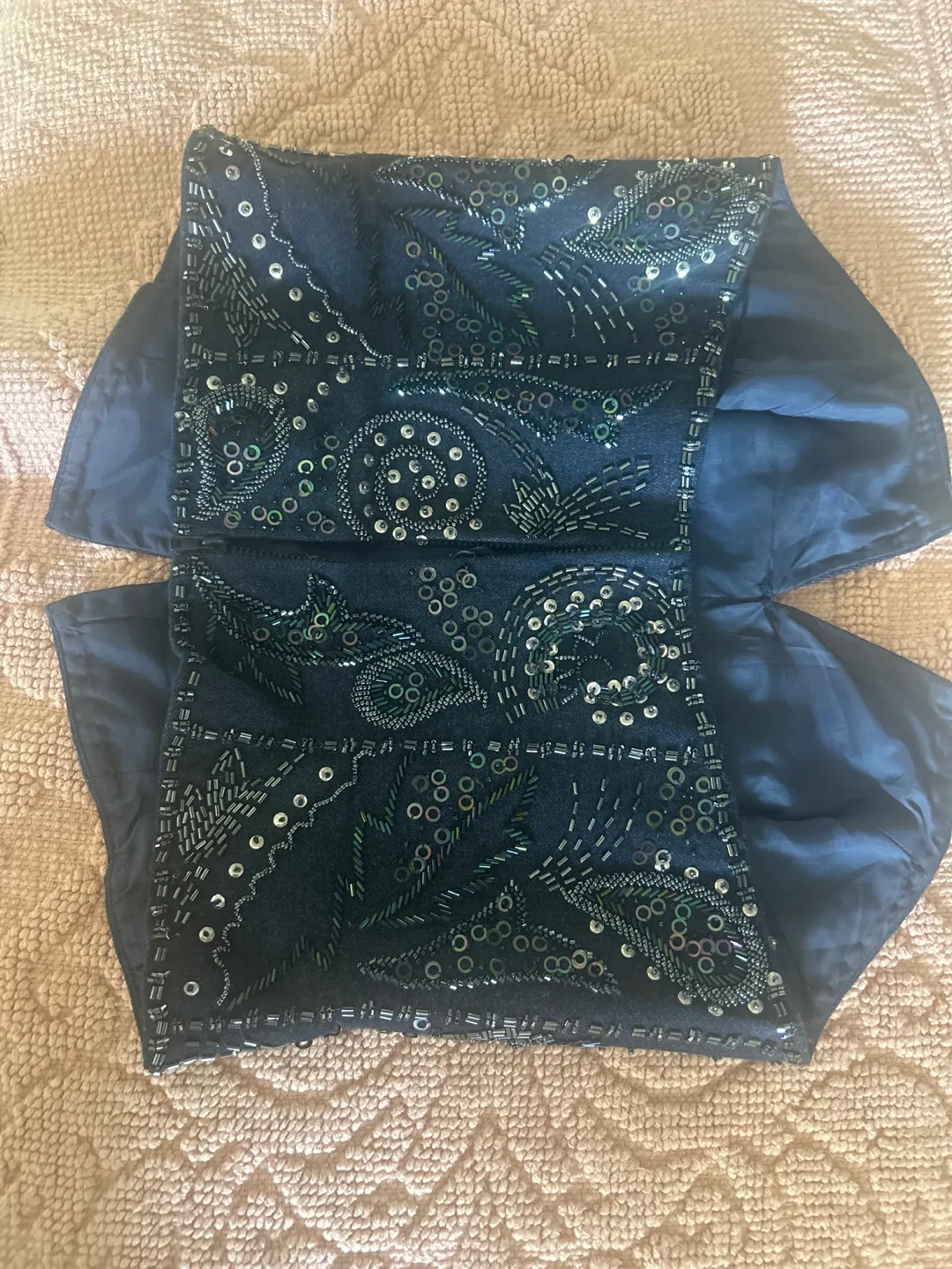 Vie by Victoria Royal Corset - Size 4 image indicator(6)