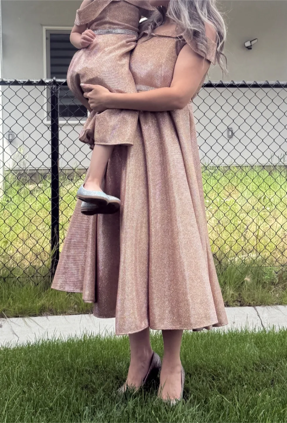 Mom and daughter image indicator(5)