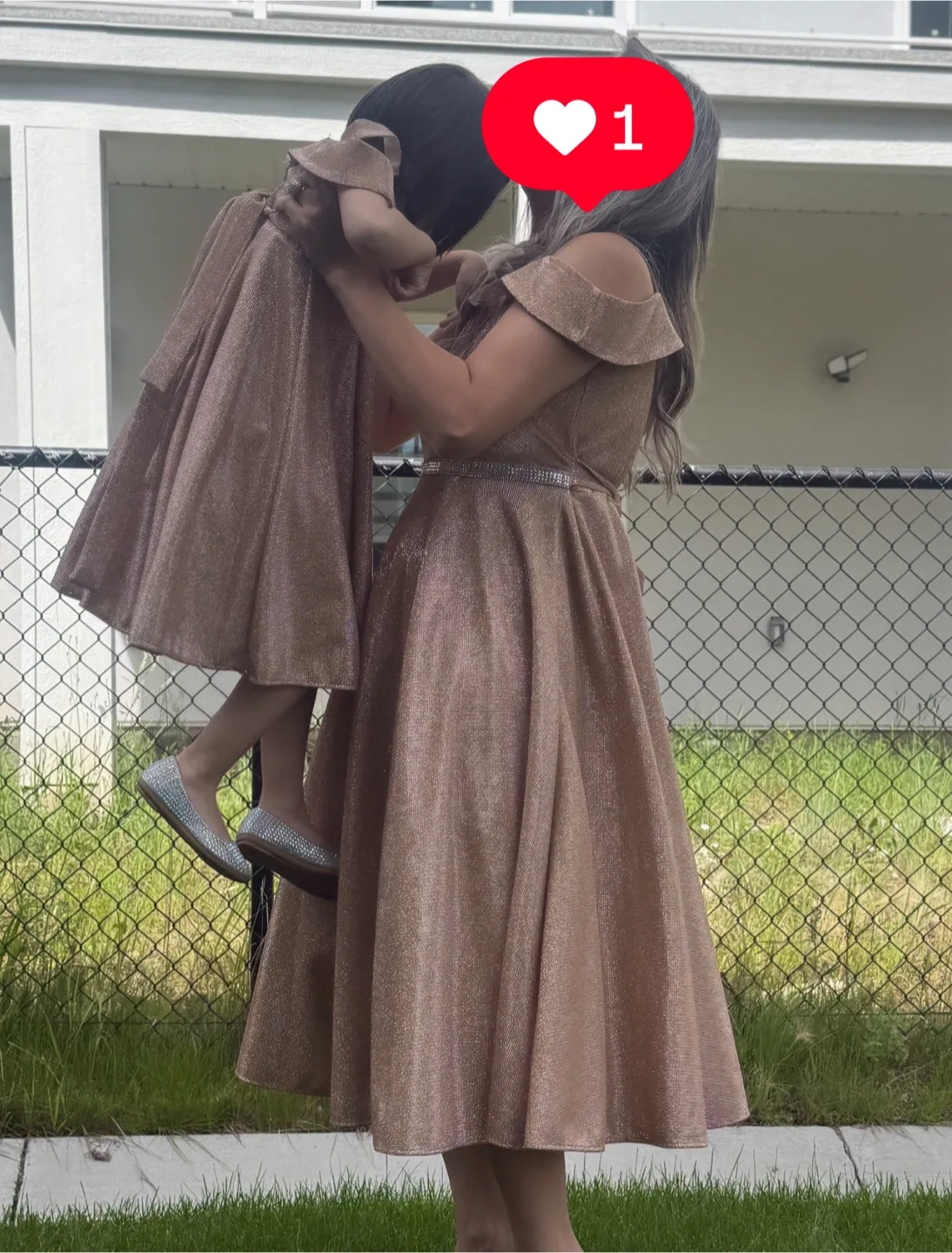 Mom and daughter image indicator(4)