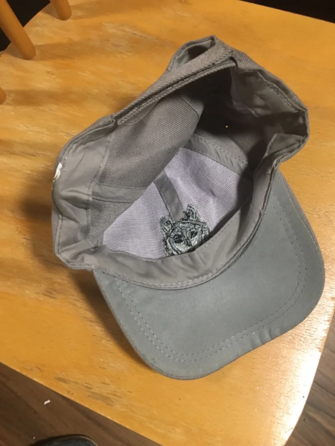 Grey Baseball Cap with Wolf Design image indicator(2)