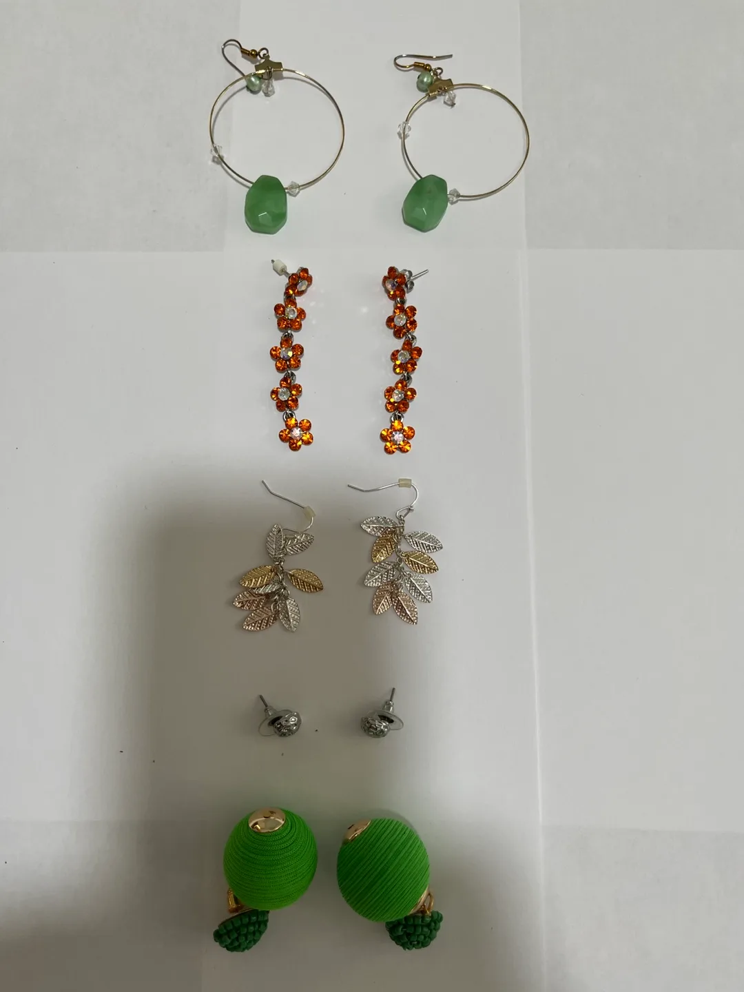 Assorted Jewelry Collection image indicator(3)