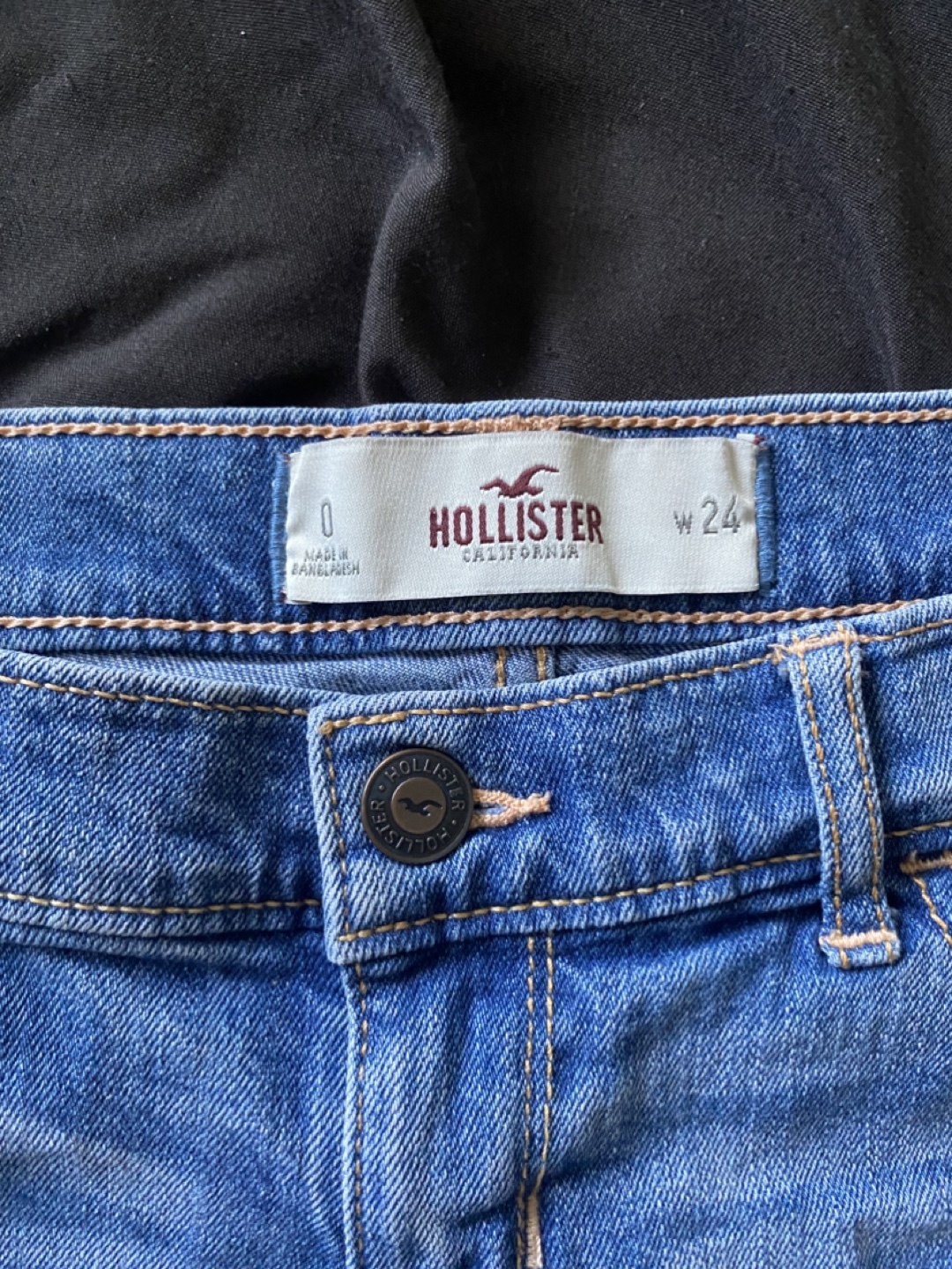 Hollister Low-Rise Denim Shorts Size 0 - photo 2