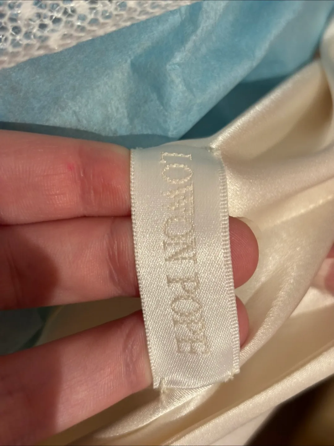 Lowon Pope Wedding Dress thumbnail